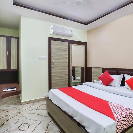 Capital O Hotel 7Th Heaven Jamshedpur Extérieur photo